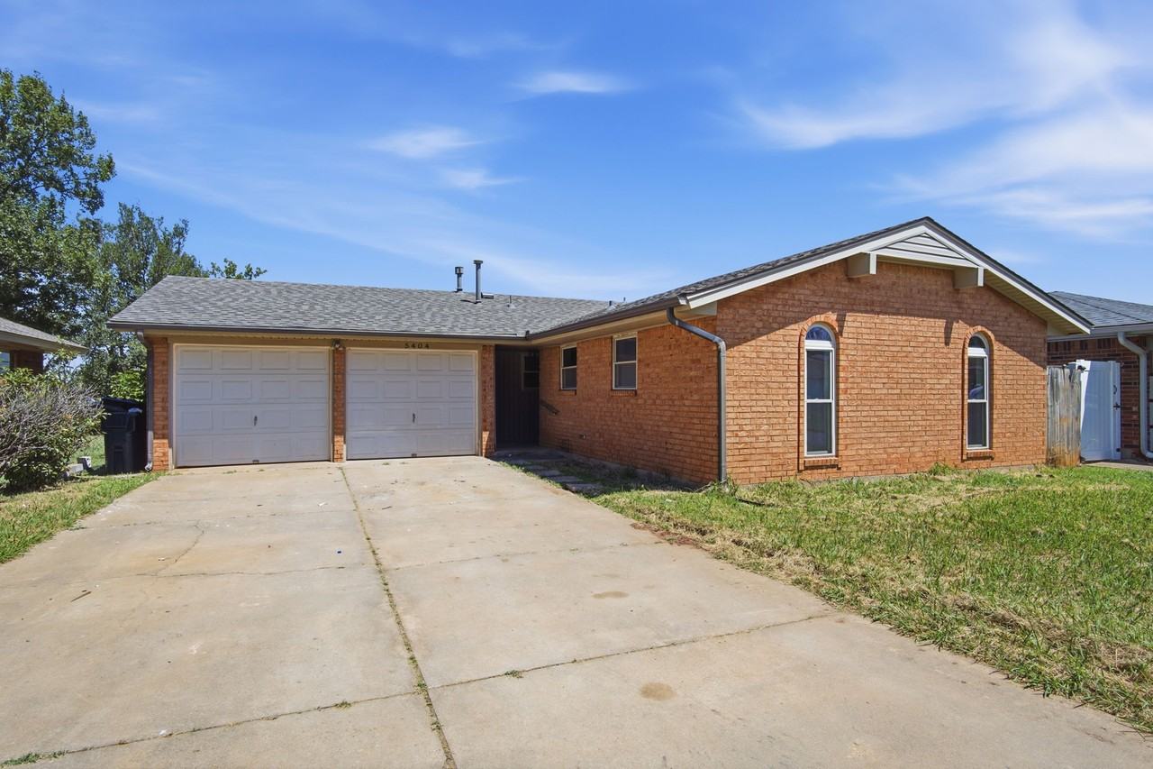 5404 S Huddleston Dr #1 - Photo 3 of 34