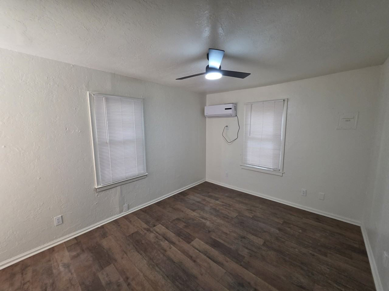 314 W Marshall Dr #1 - Photo 4 of 8