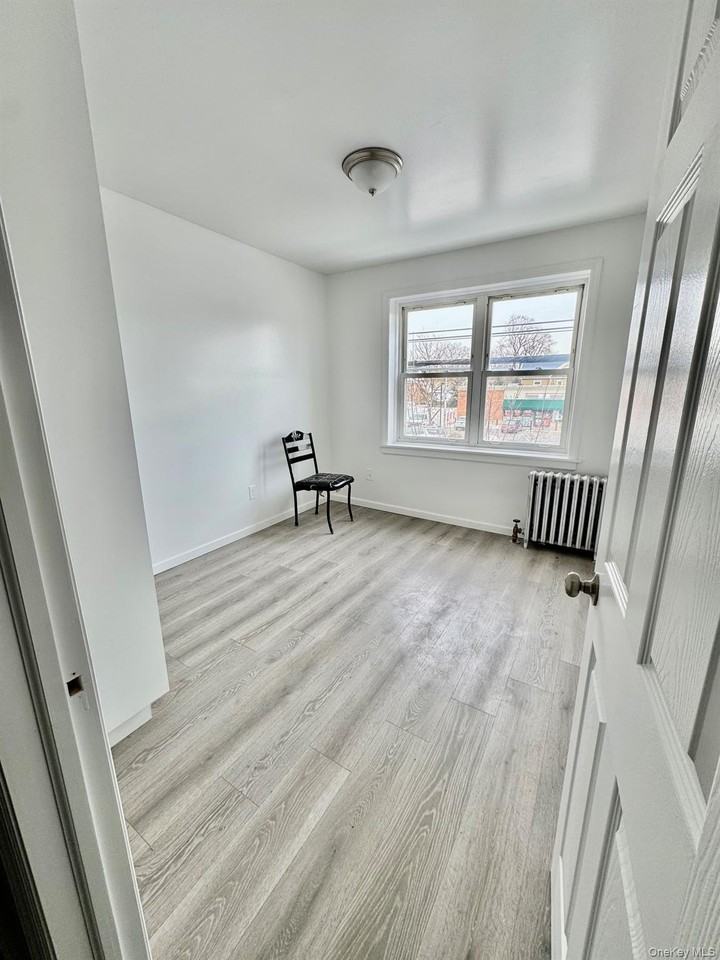 320 Jericho Tpke #2B - Photo 7 of 16