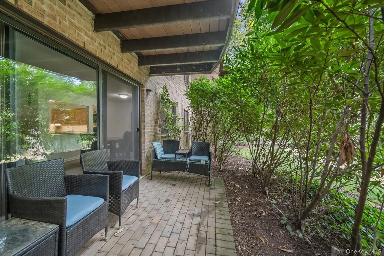 508 Central Park Ave #5101 - Photo 4 of 33