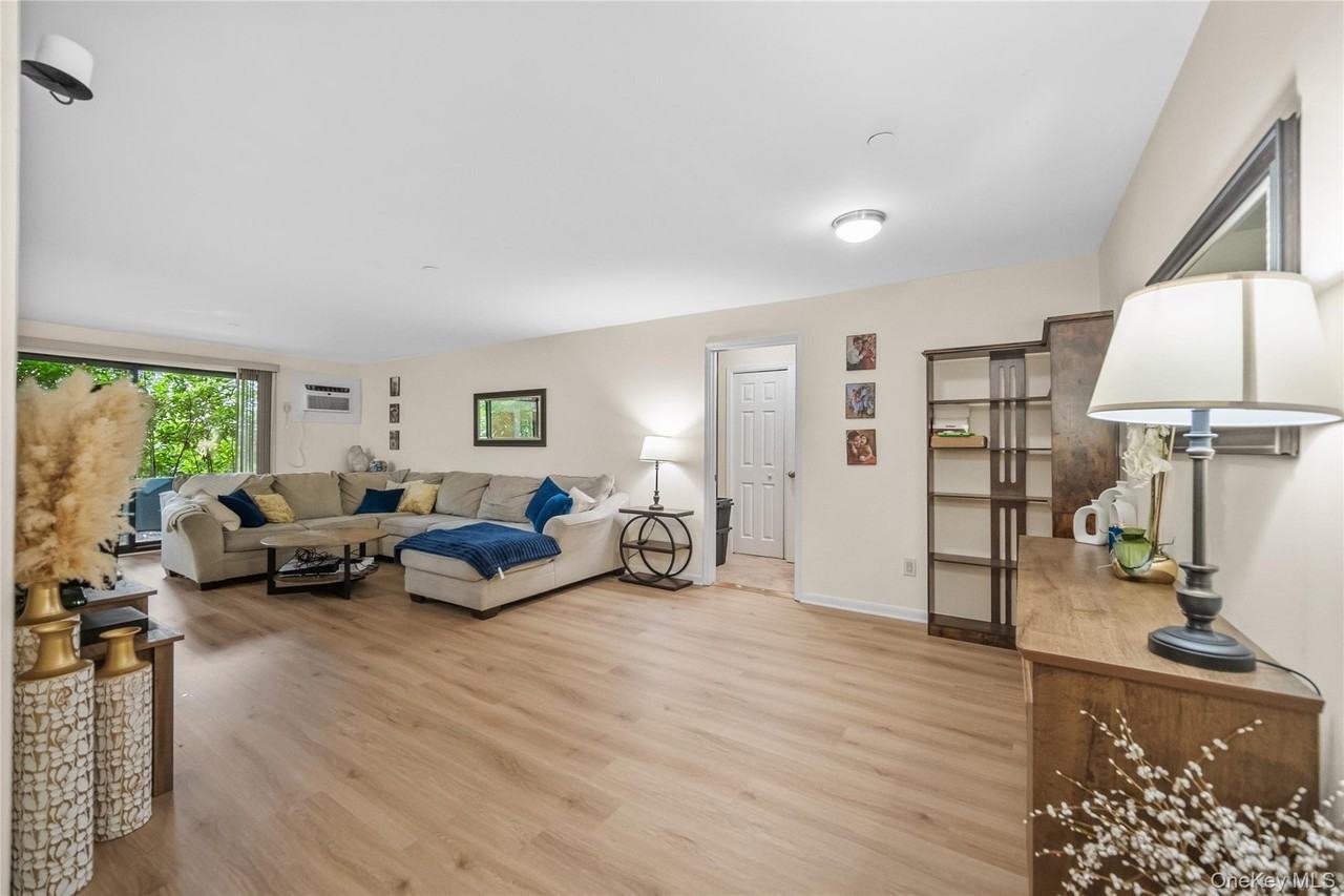508 Central Park Ave #5101 - Photo 5 of 33