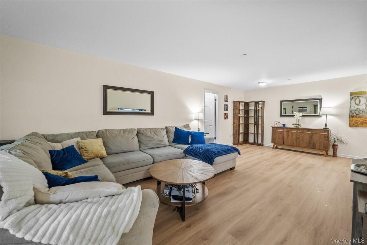 508 Central Park Ave #5101 - Photo 6 of 33