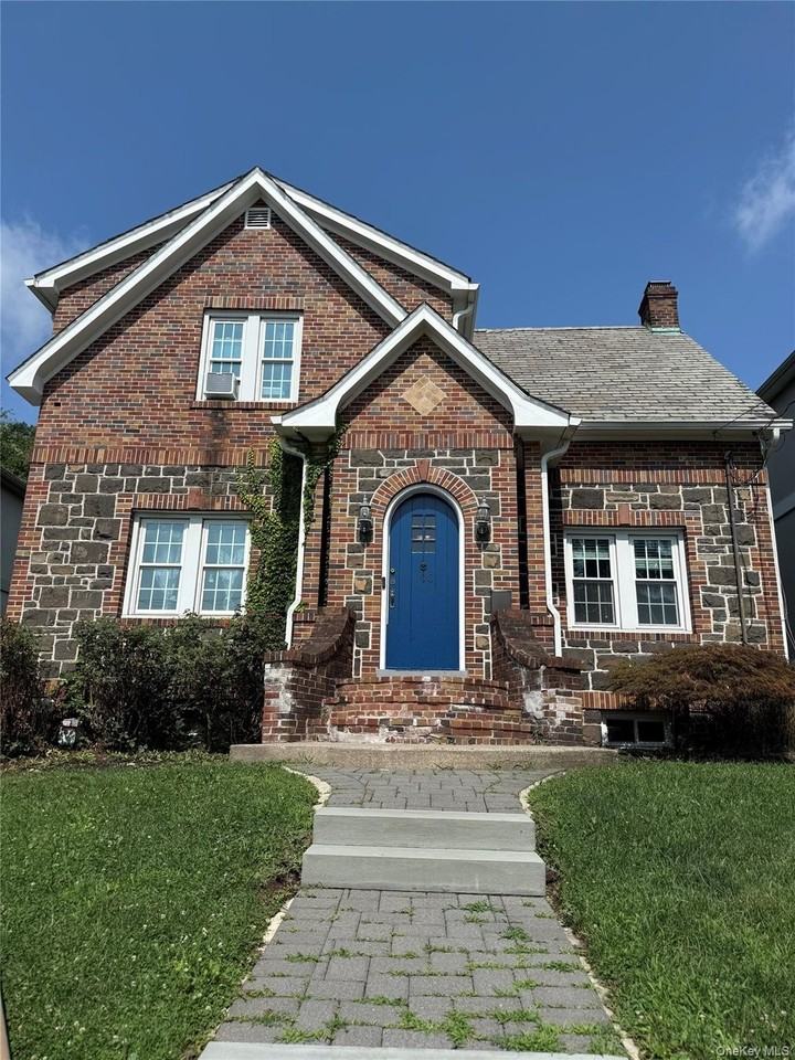 100 N Franklin St