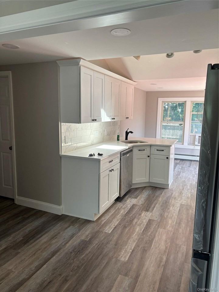 29 Laurel St - Photo 2 of 11