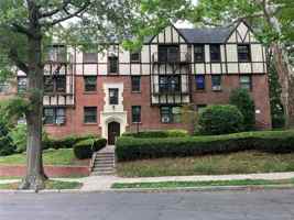 featured image of 1 Greenridge Ave #D2