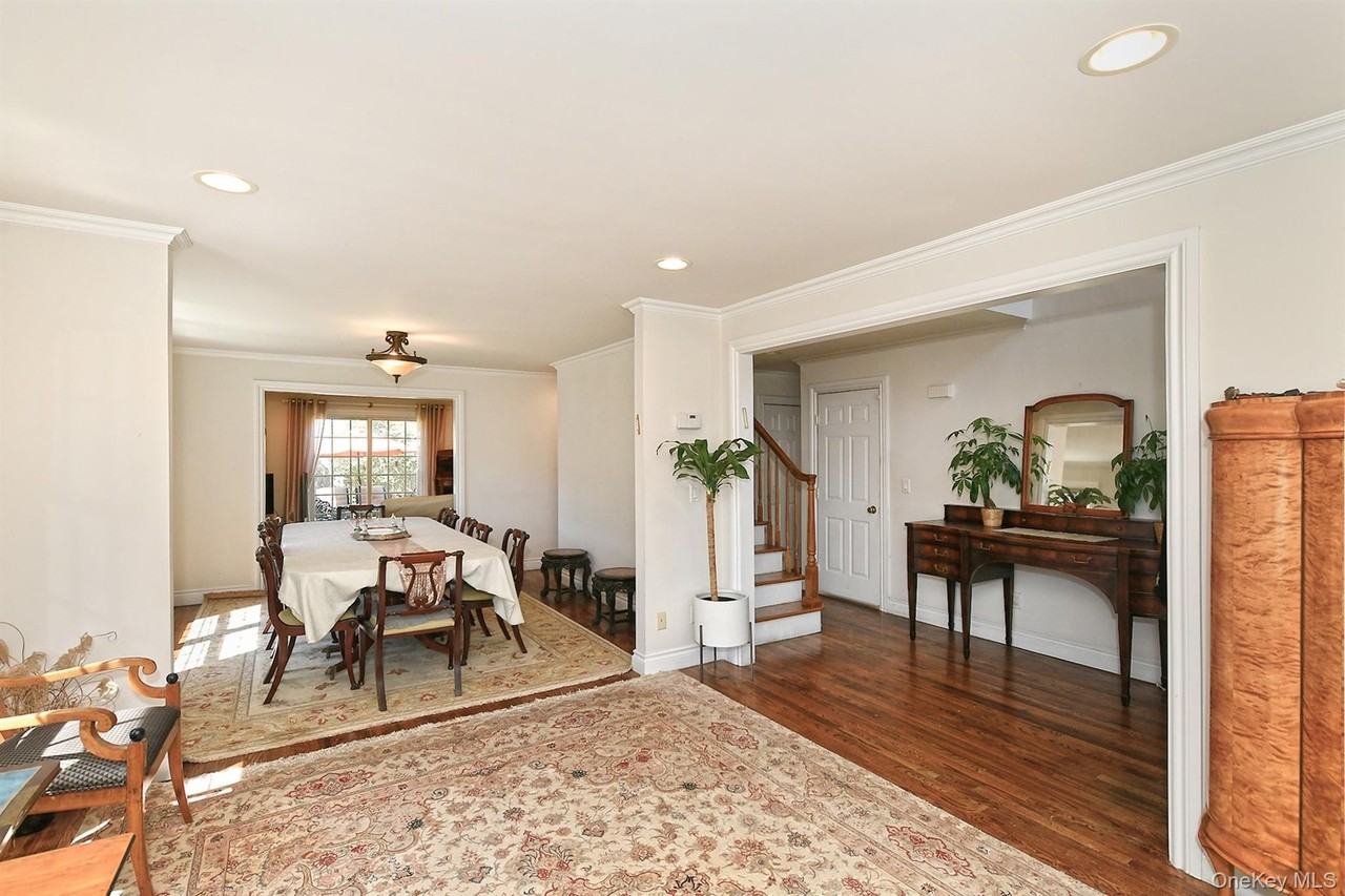 13 Sheppard St - Photo 6 of 30