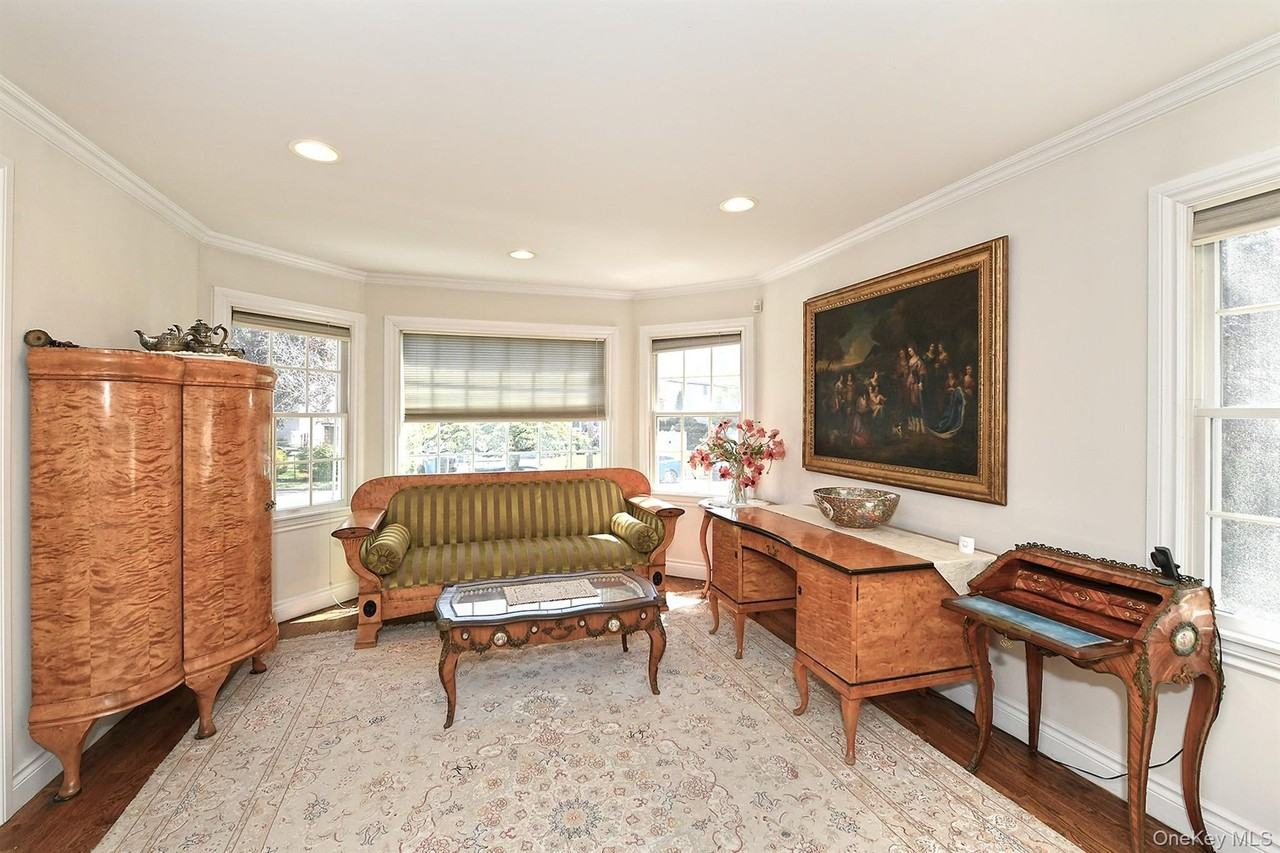 13 Sheppard St - Photo 7 of 30