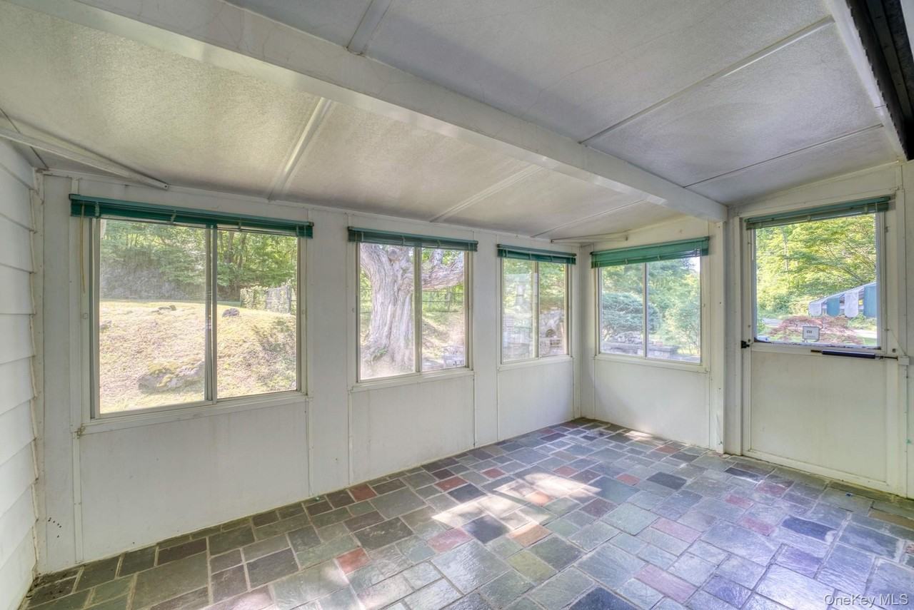 7 Old Mine Rd - Photo 7 of 38