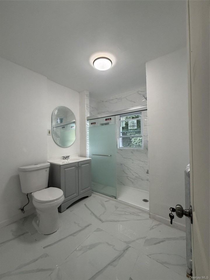 18640 Murdock Ave #2ndFL - Photo 3 of 8