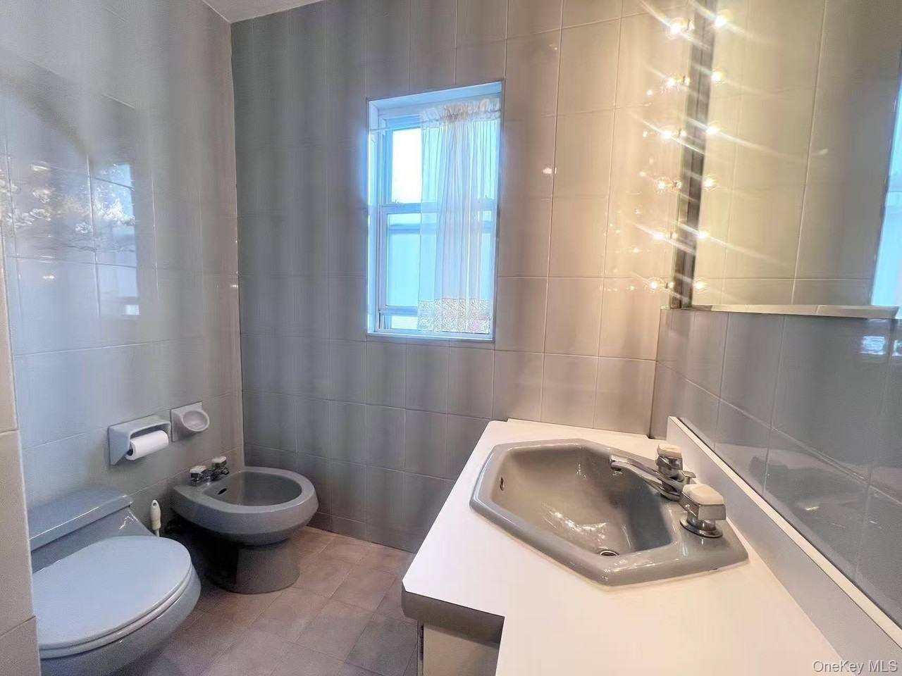 8407 63rd Ave - Photo 7 of 13
