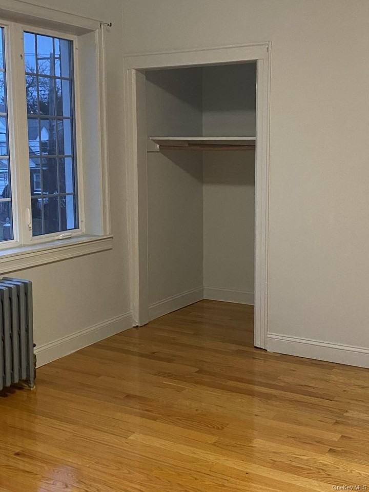 21724 112th Rd - Photo 3 of 9