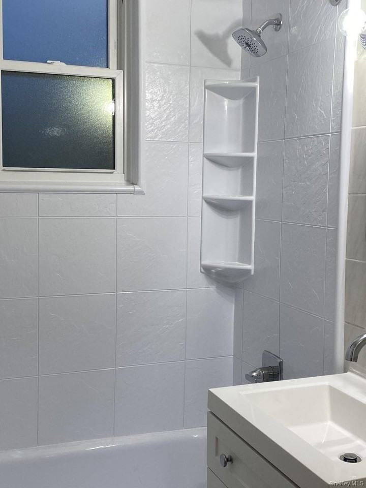 21724 112th Rd - Photo 6 of 9