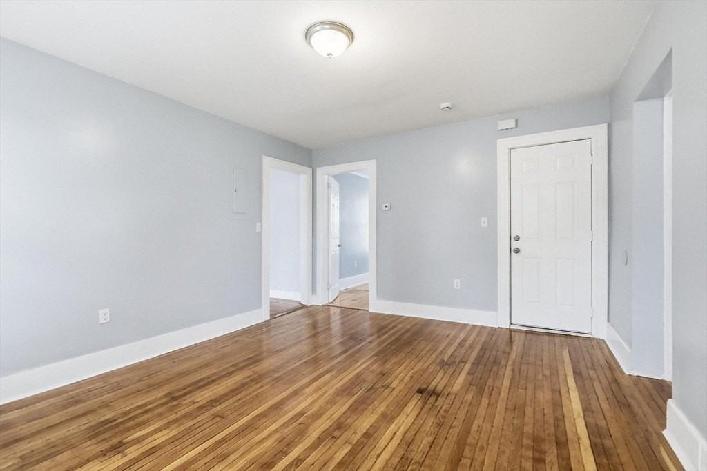 88 Weston St #1 - Photo 7 of 21