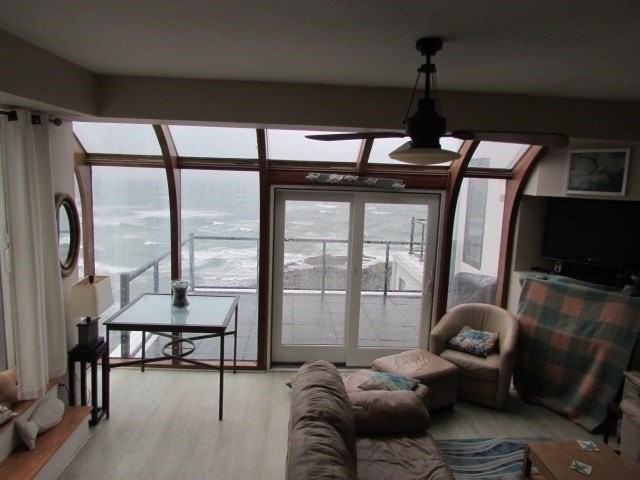 54 Oceanside Dr #54 - Photo 3 of 20
