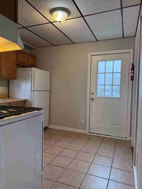 499 Lindsey St #3W - Photo 7 of 8