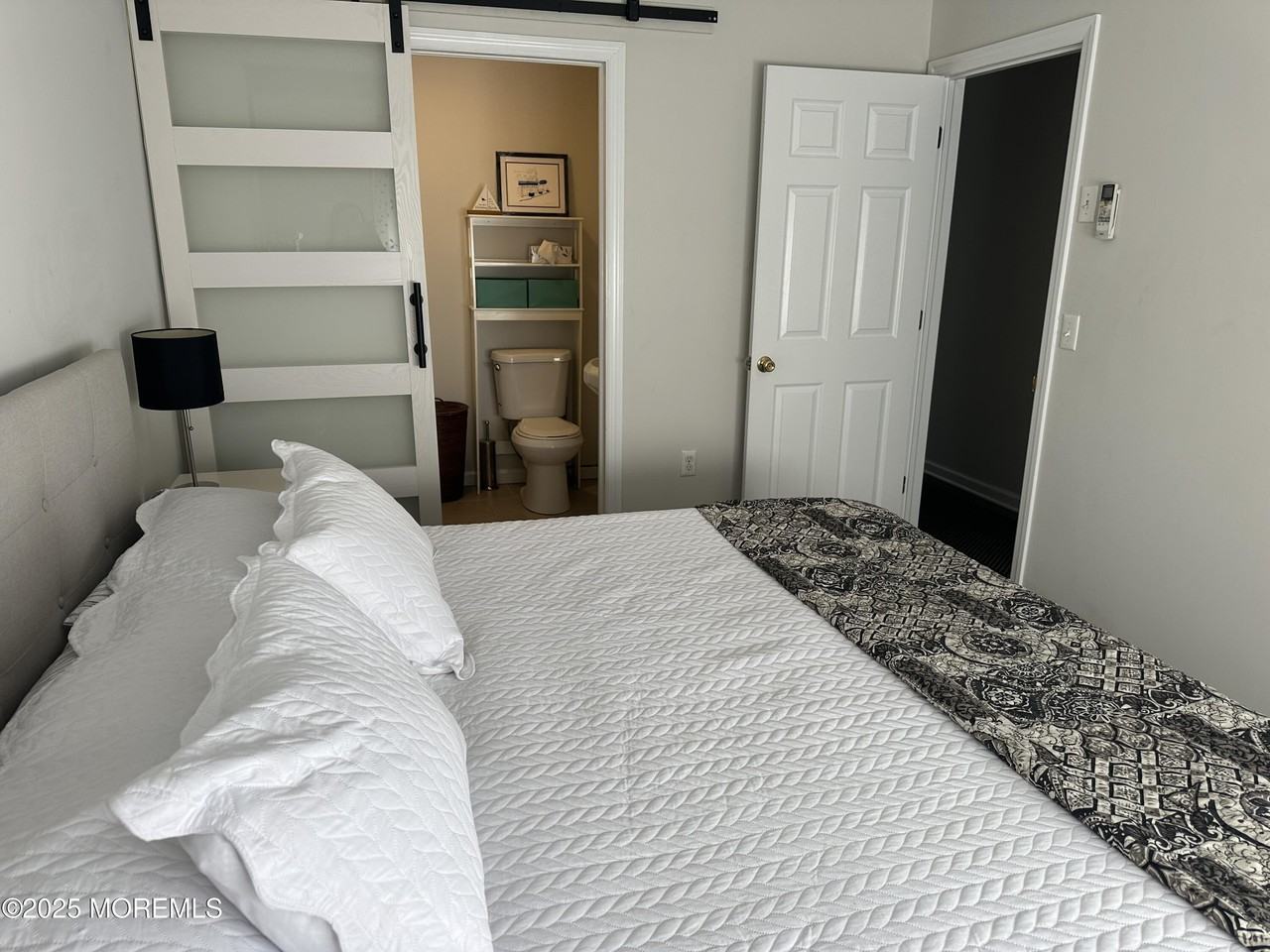 559 Tarpon Ave - Photo 6 of 13