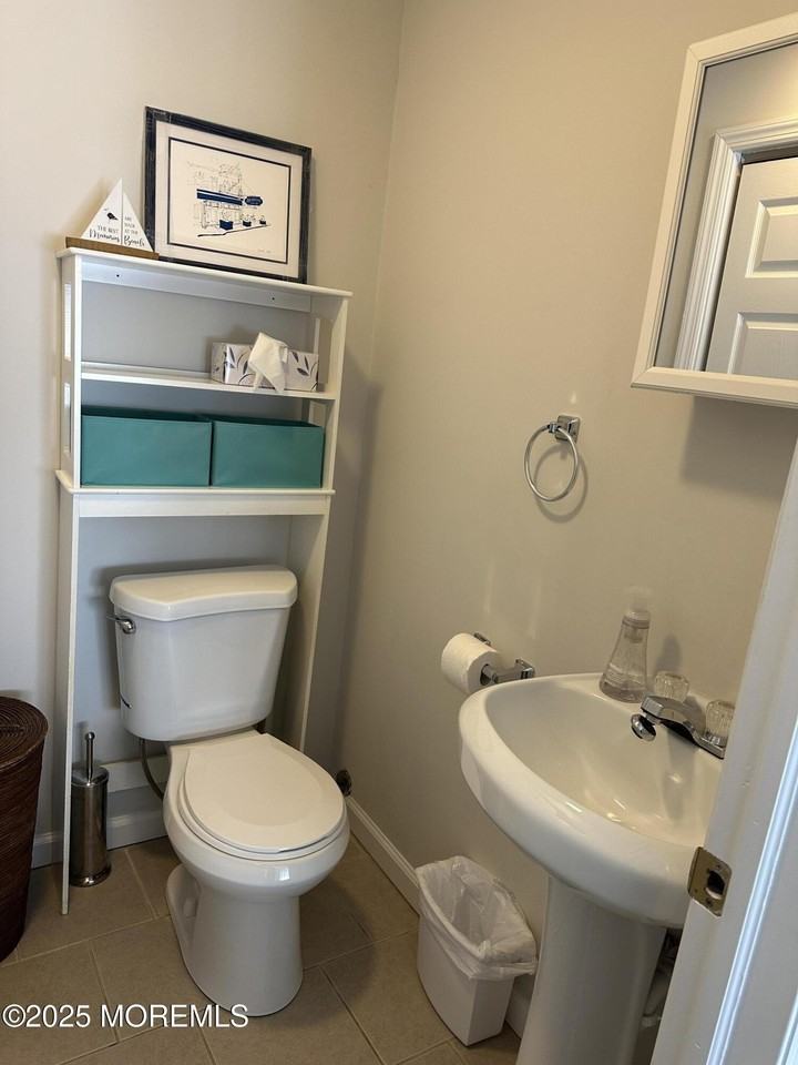 559 Tarpon Ave - Photo 7 of 13