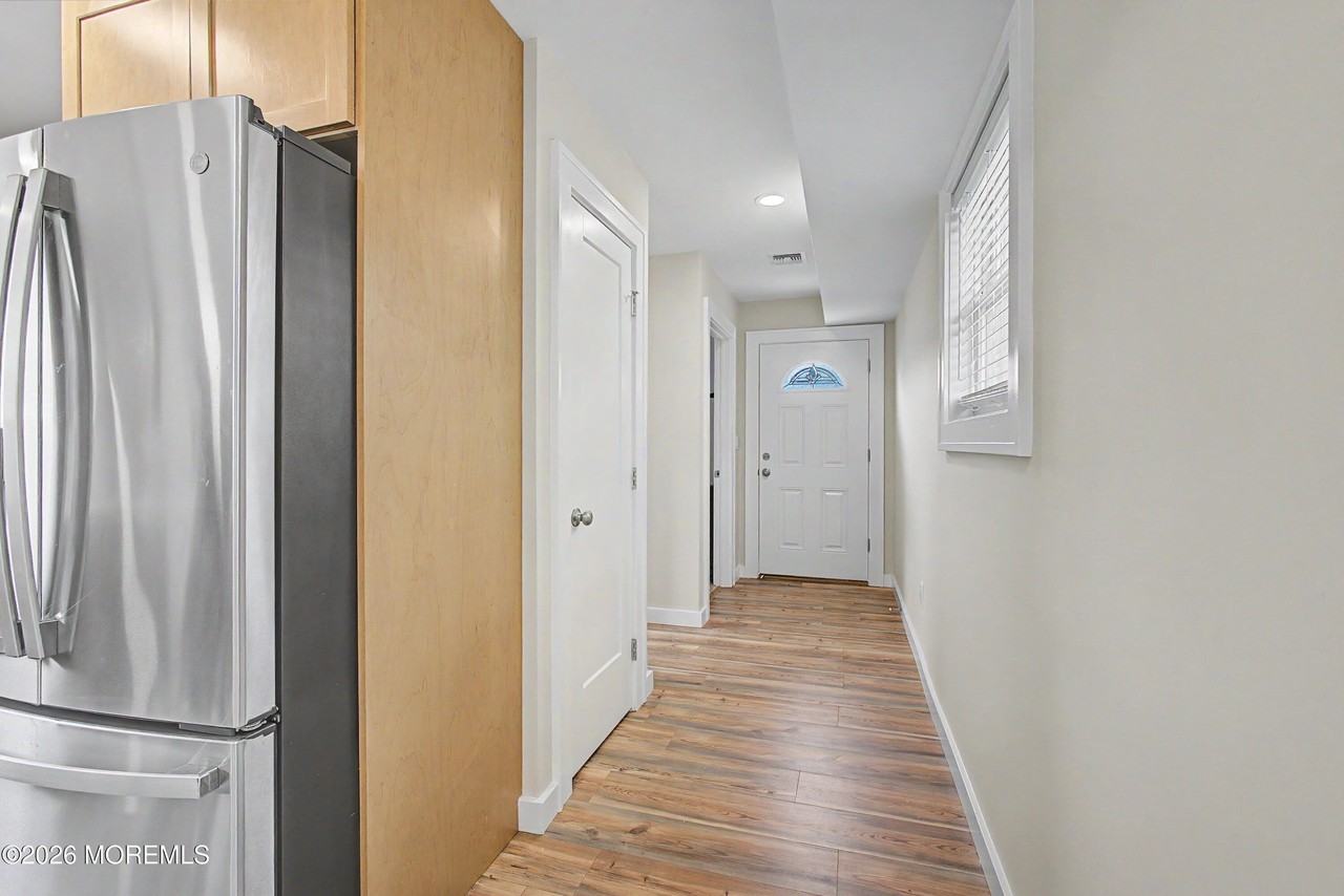 152 Center Ave - Photo 3 of 15