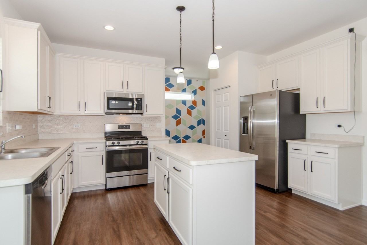 26107 S White Oak Trl - Photo 2 of 36