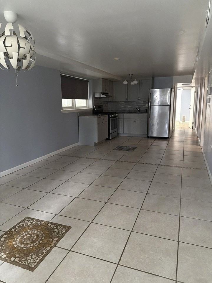 7732 W Addison St #G - Photo 6 of 23