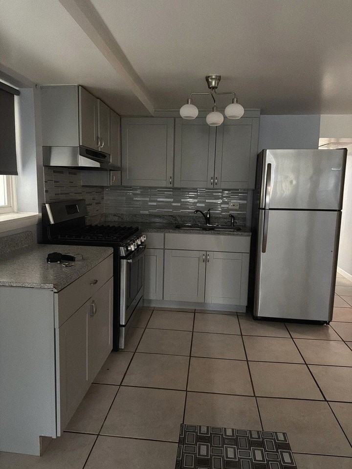 7732 W Addison St #G - Photo 7 of 23