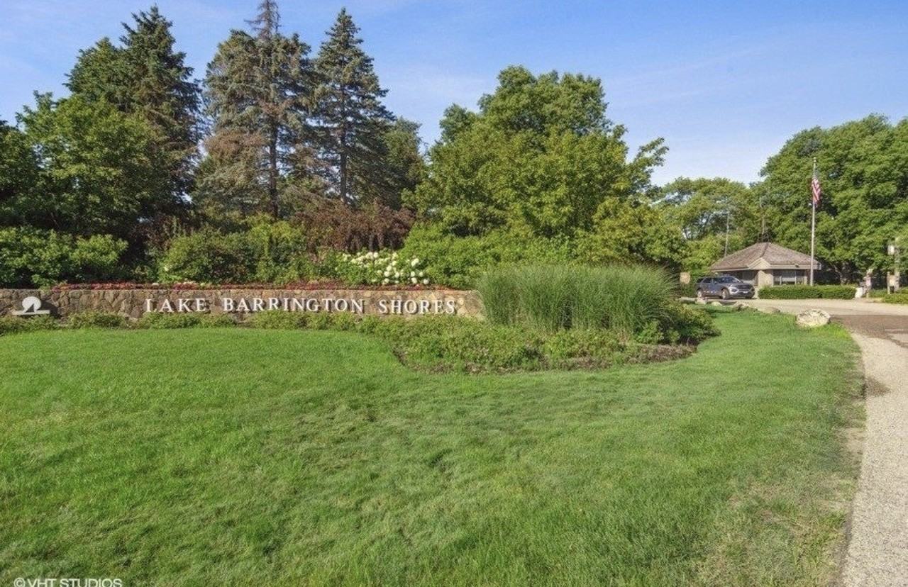 78 Foxwood Ln #C - Photo 2 of 12