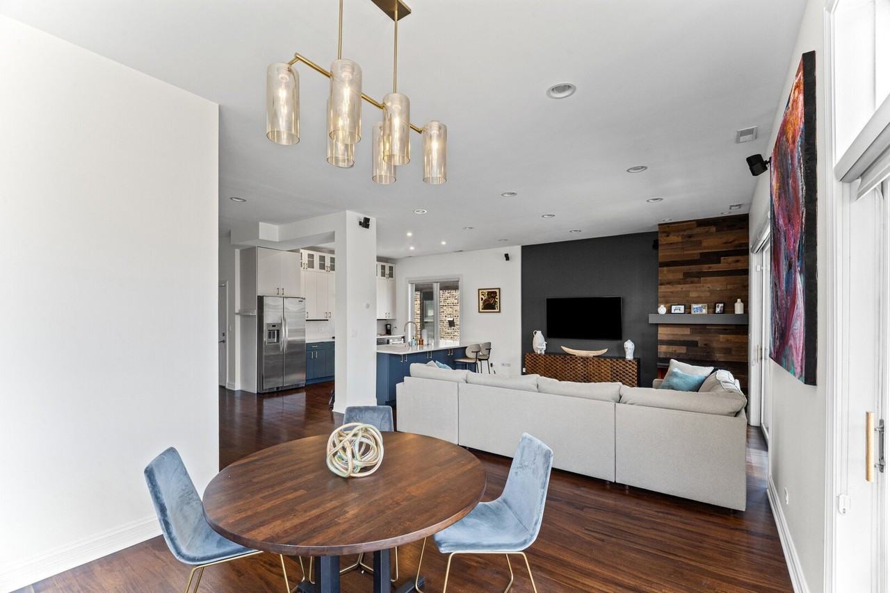 831 N Paulina St #2E - Photo 5 of 29