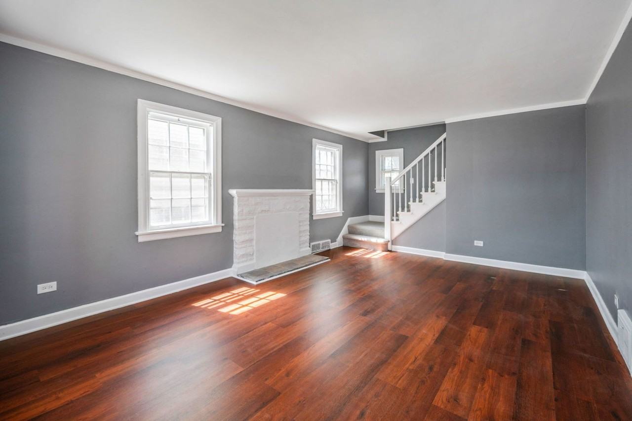 12532 S Throop St - Photo 3 of 9
