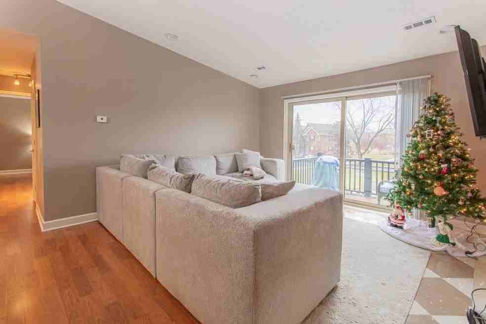 1344 Mc Dowell Rd #204 - Photo 7 of 20