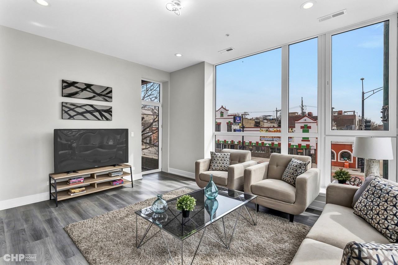 2406 W Armitage Ave #303 - Photo 5 of 24