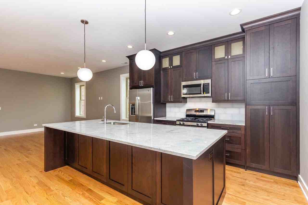 3459 W Belmont Ave #4 - Photo 3 of 18