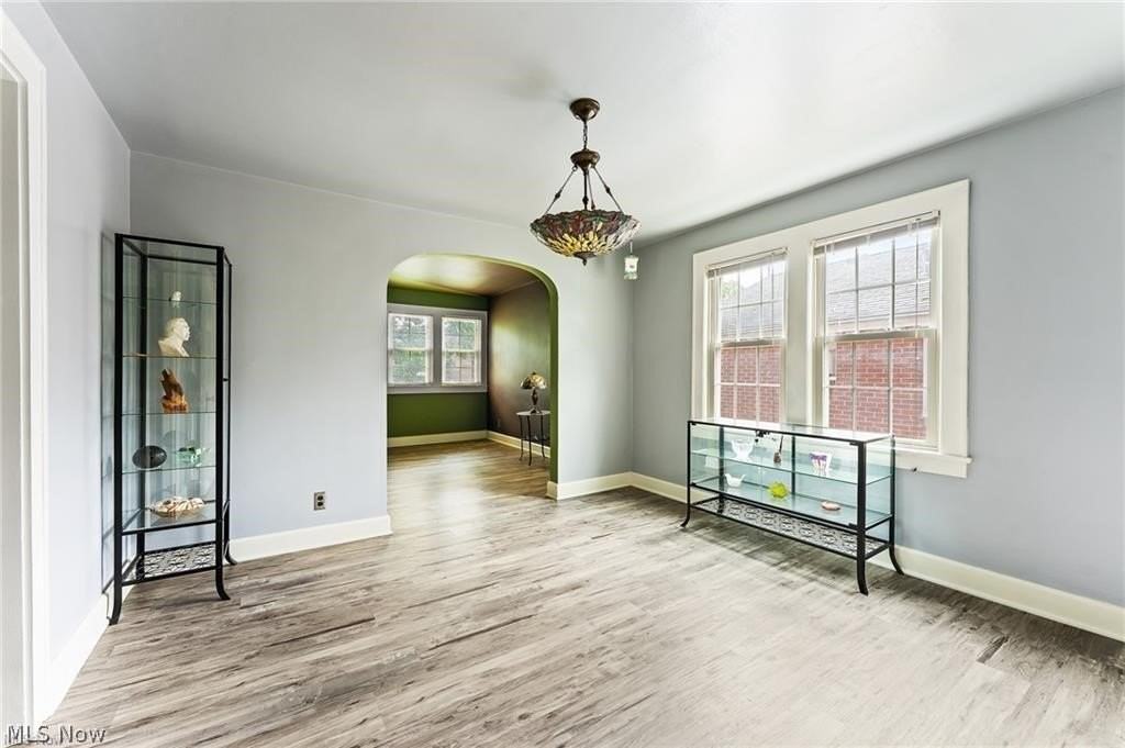 4222 Chester Dr - Photo 3 of 7