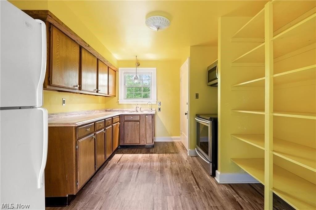4222 Chester Dr - Photo 4 of 7