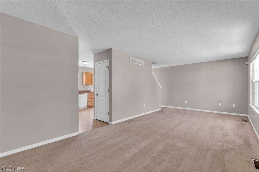 1505 W 19th St - Photo 6 of 23