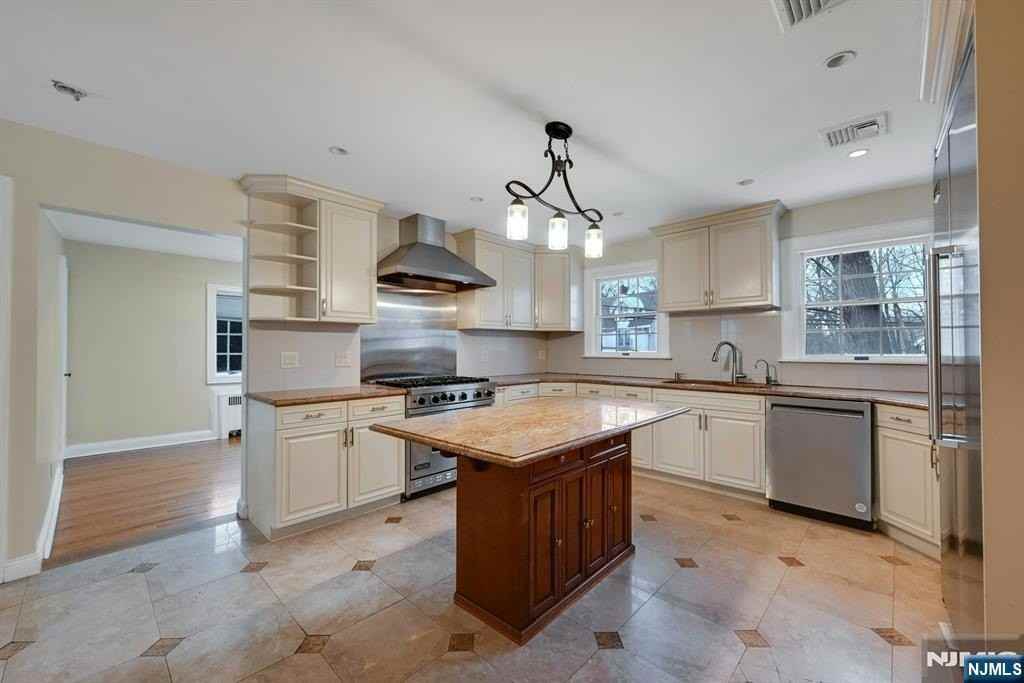 40 W Clinton Ave - Photo 7 of 28