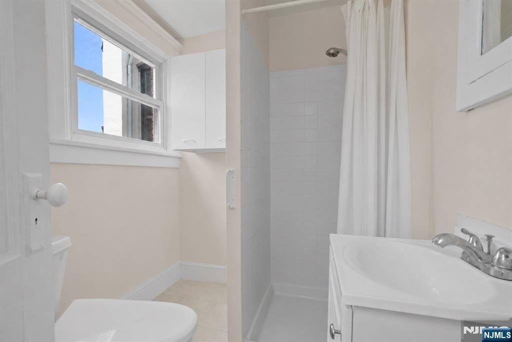 12 Sylvan St - Photo 5 of 7