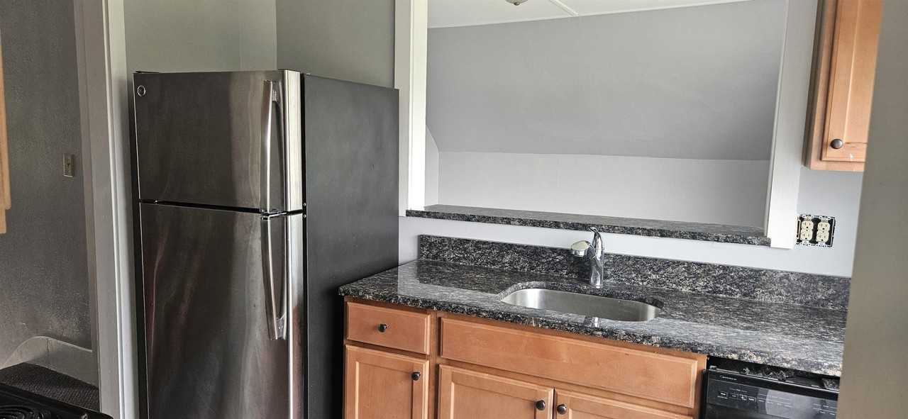 718 Tenney Mountain Hwy #B - Photo 5 of 9