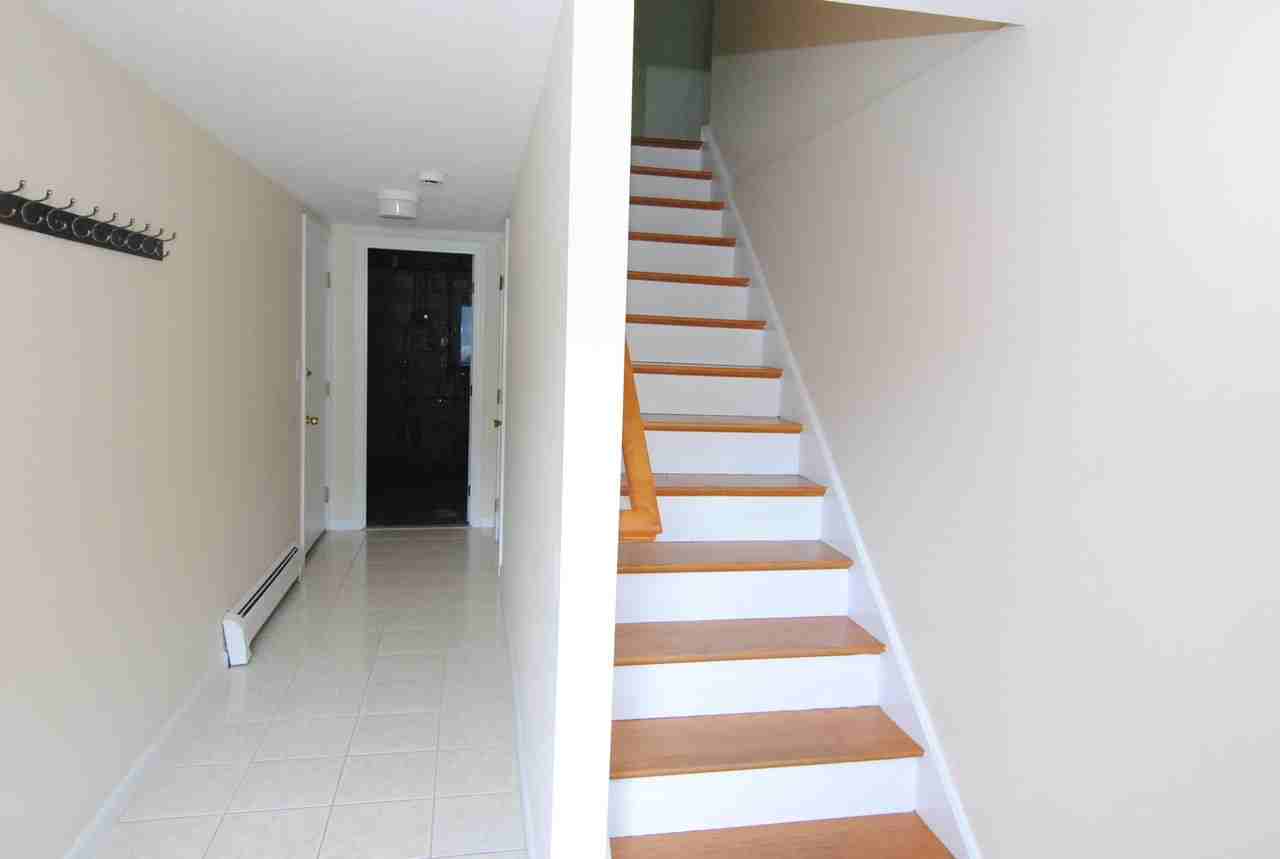 74 Stillwater Dr - Photo 3 of 30