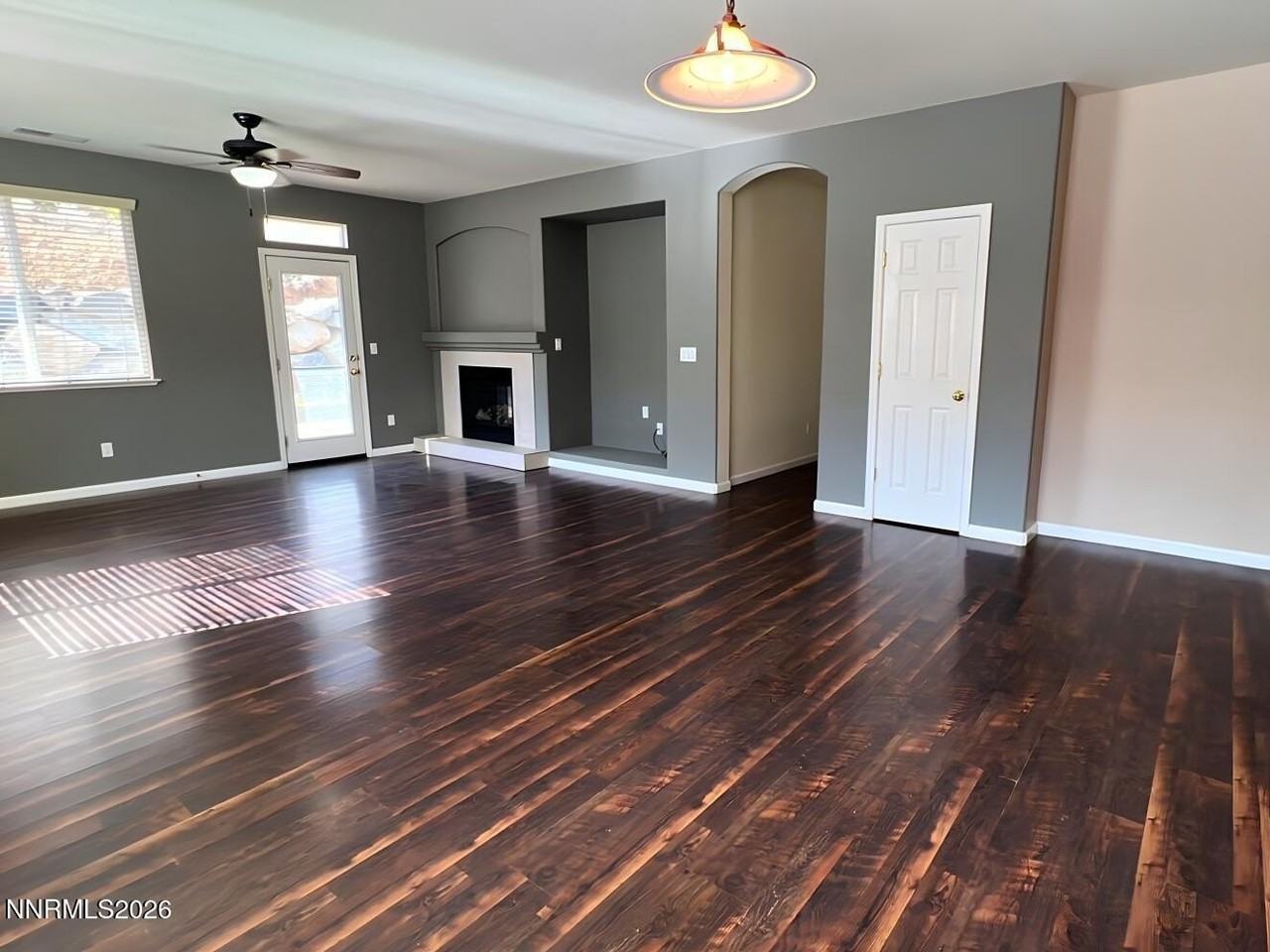6242 Ten Mile Ct - Photo 6 of 21