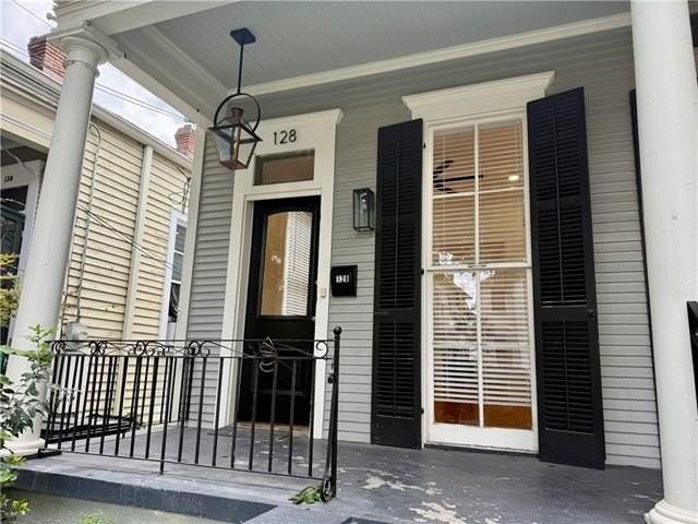 128 N Alexander St - Photo 2 of 30