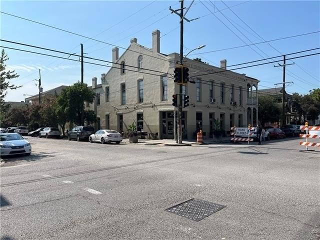 1479 Magazine St #1 - Photo 4 of 10