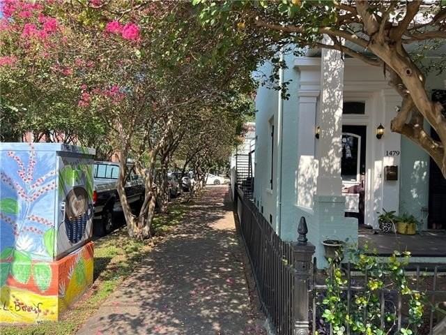 1479 Magazine St #1 - Photo 5 of 10