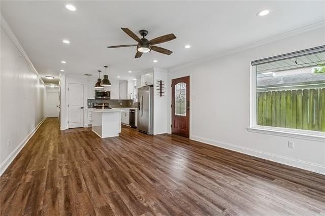422 Nursery Ave - Photo 3 of 15