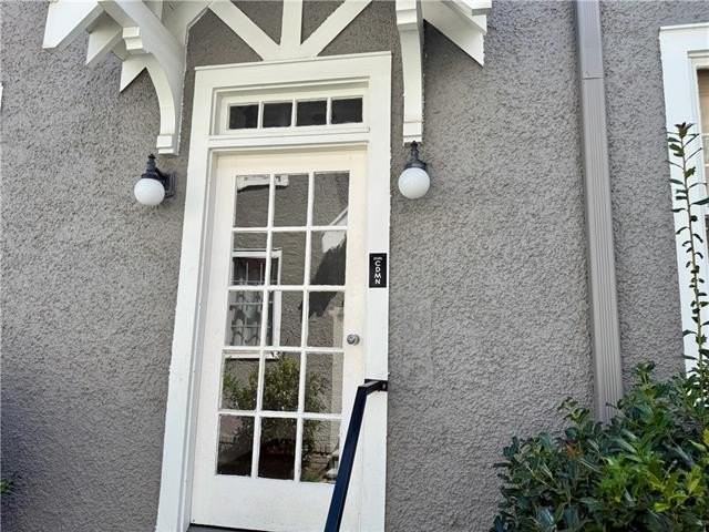 920 S Carrollton Ave - Photo 3 of 26