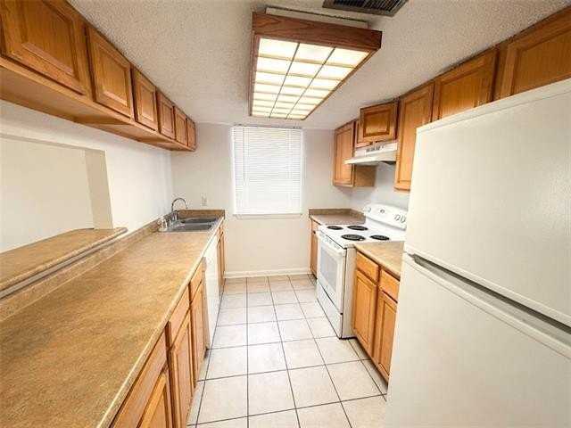 3714 Alton St - Photo 7 of 25