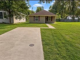 406 S Walnut St - Photo 1 of 1