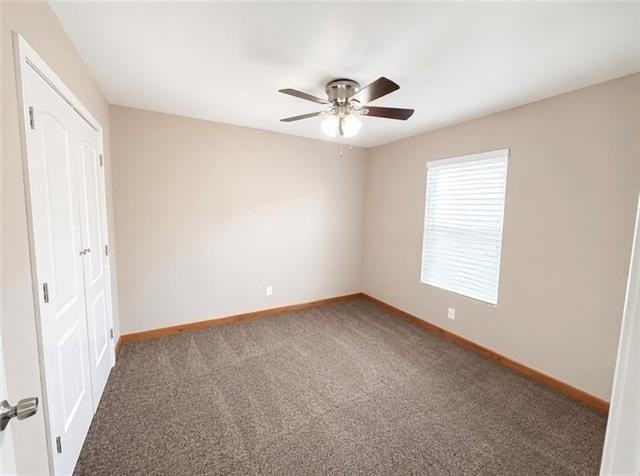 406 S Walnut St - Photo 6 of 7