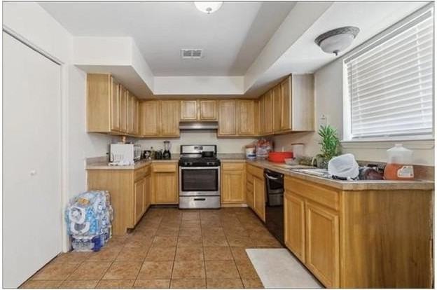 1422 Carrollton Ave - Photo 4 of 7