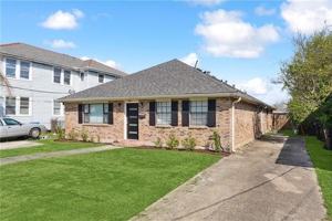 featured image of 4659 Dart St