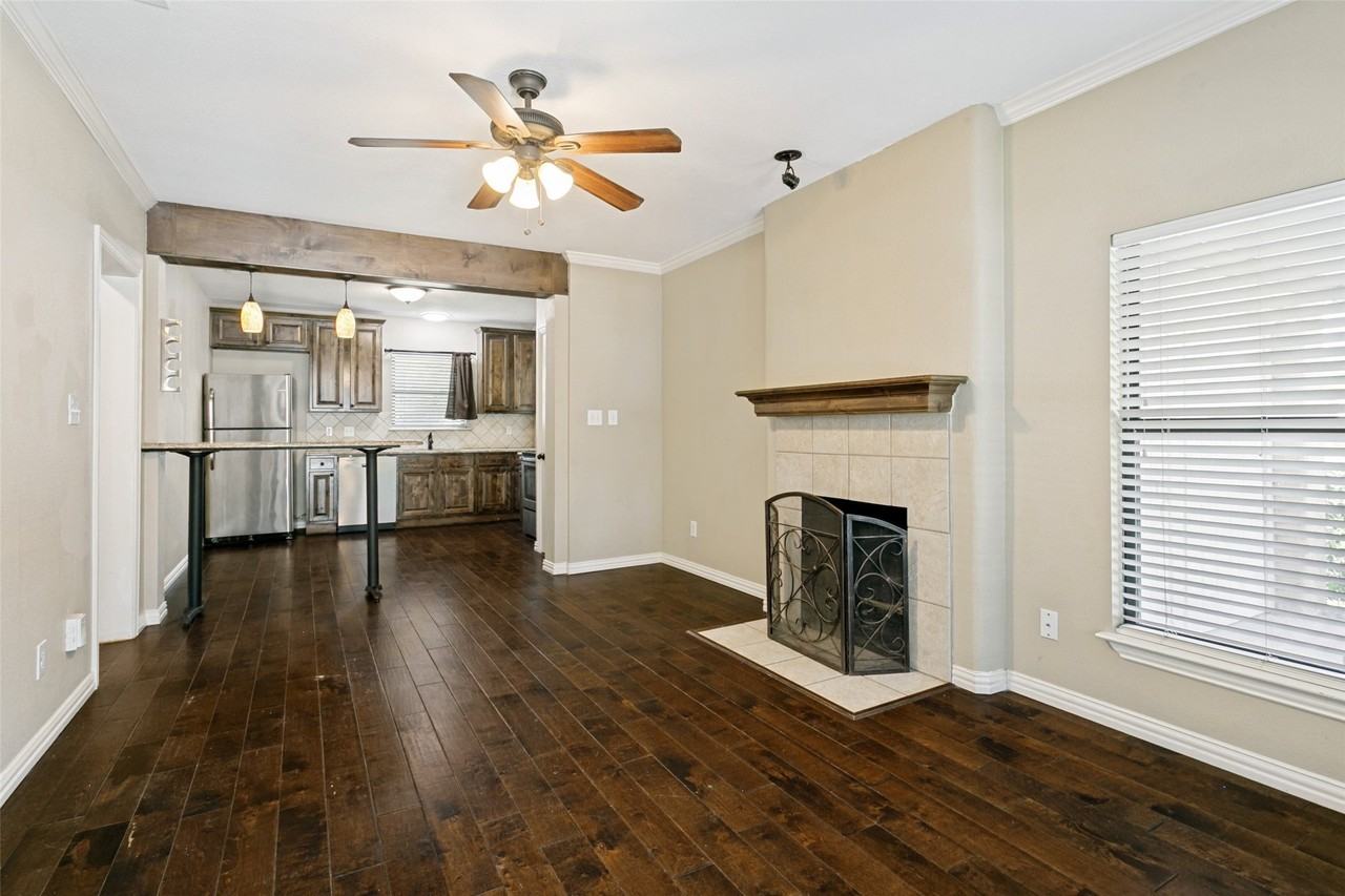 3904 Carolyn Rd - Photo 2 of 12
